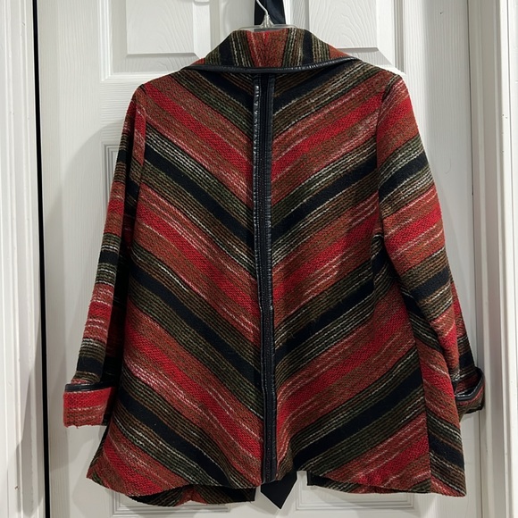 Women’s outerwear jacket - Picture 2 of 4